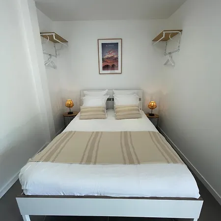 Le Beau Du Bord De L'eau